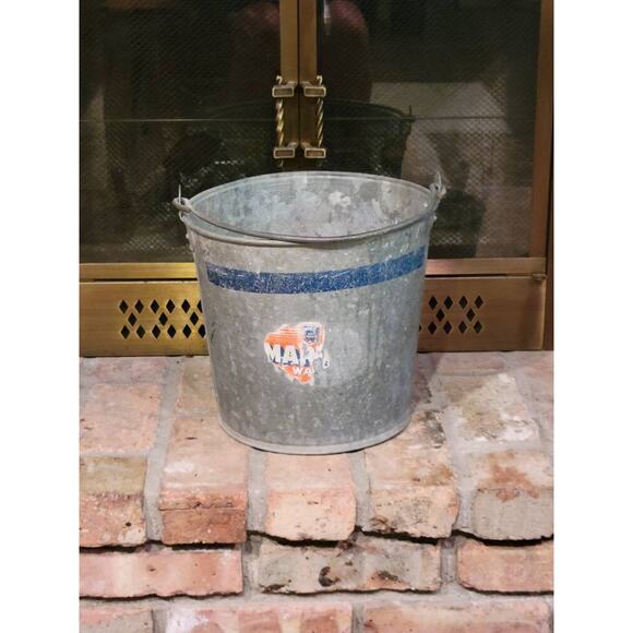 Vintage Galvanized Bucket, Pail Metal Bail Handle, Rustic Primitive Farmhouse - Picture 2 of 6